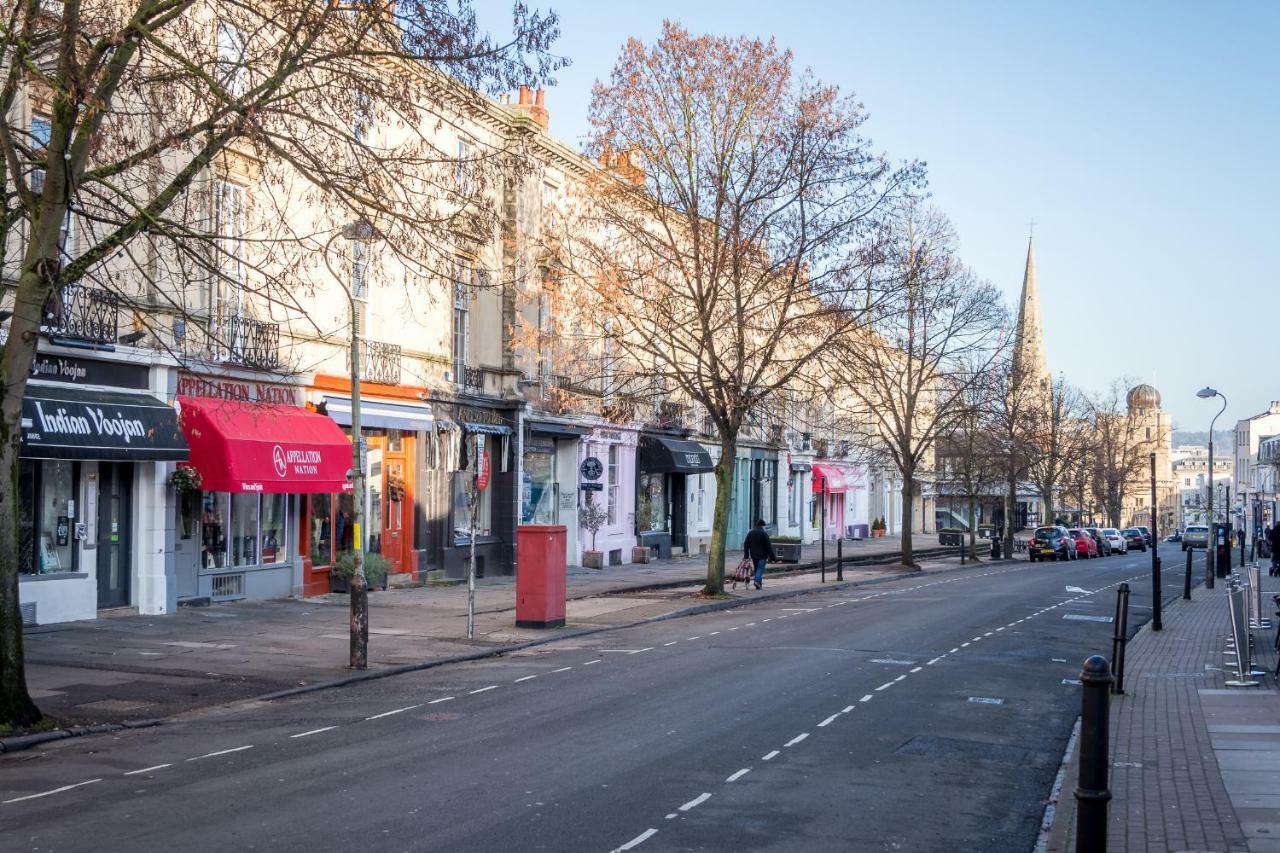 2 Bedroom Town Centre Apartment Cheltenham Exterior foto